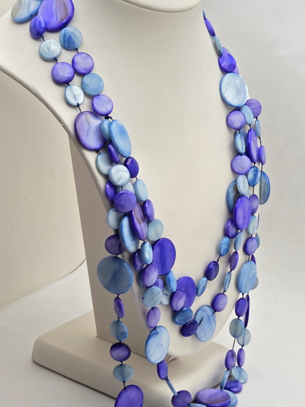 Vintage Blue Purple Mother of Pearl Disc Layered Necklace - Picture 12 of 16